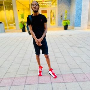 Meet your Posher, Kyle